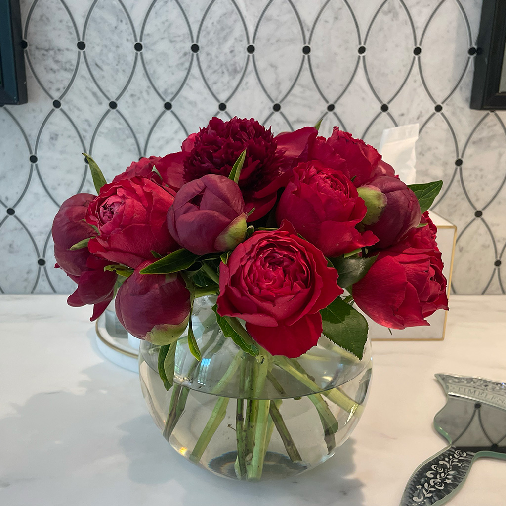 Romantic garden-style flowers with movement by Wild Beauty Floral Design