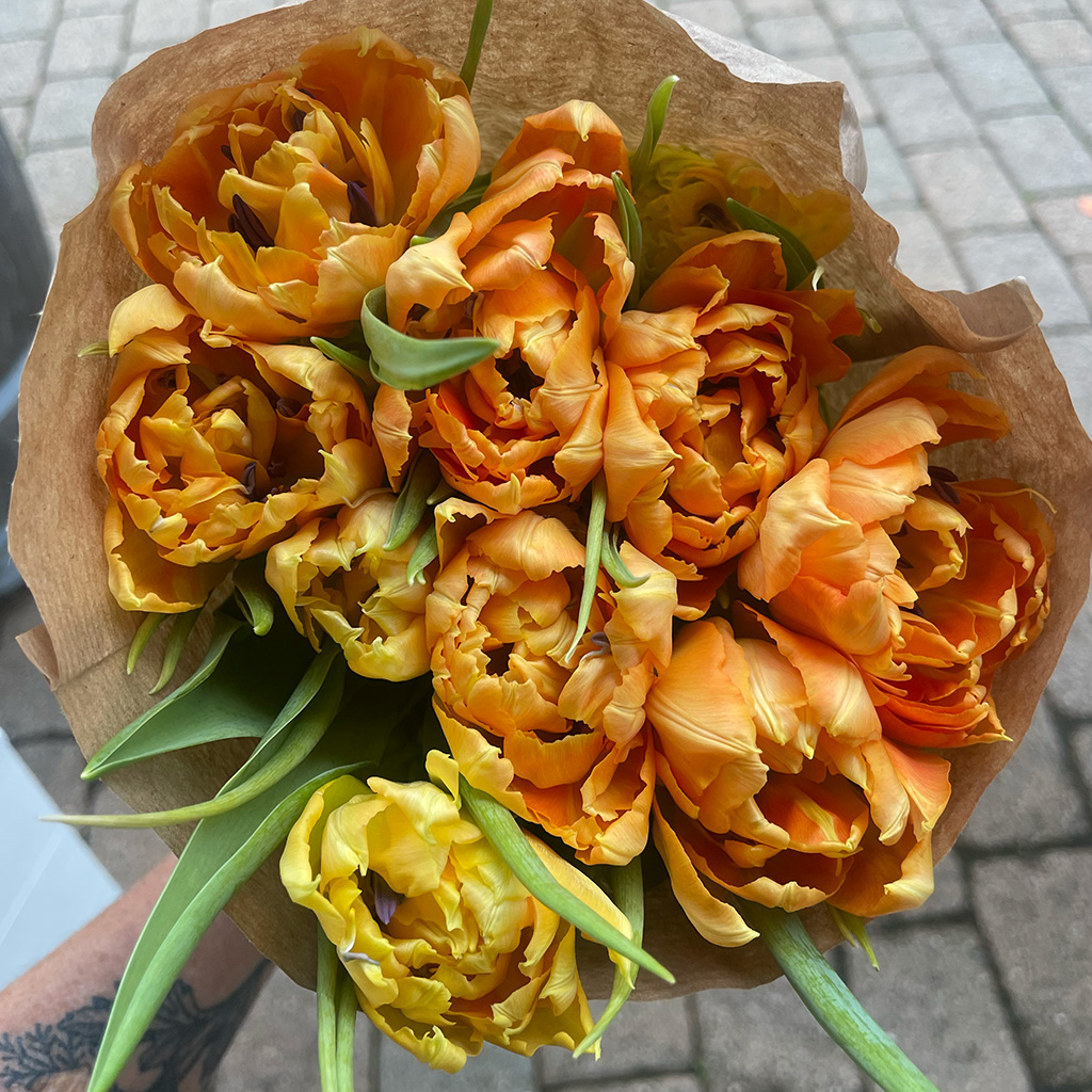 Romantic garden-style flowers with movement by Wild Beauty Floral Design